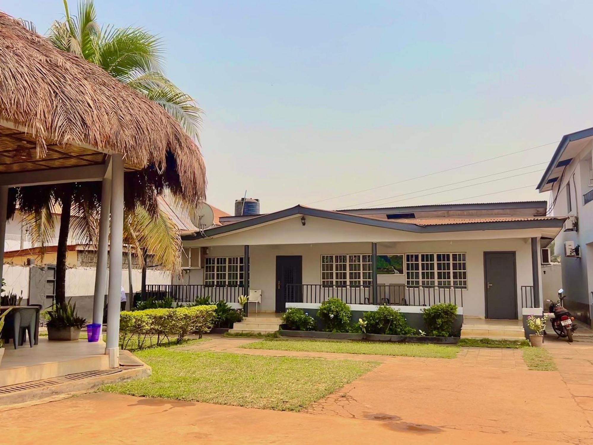 Paloma Guest House Kenema Exterior photo