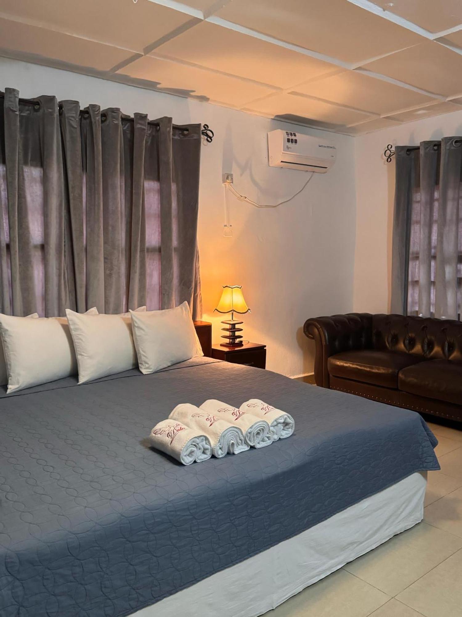 Paloma Guest House Kenema Exterior photo