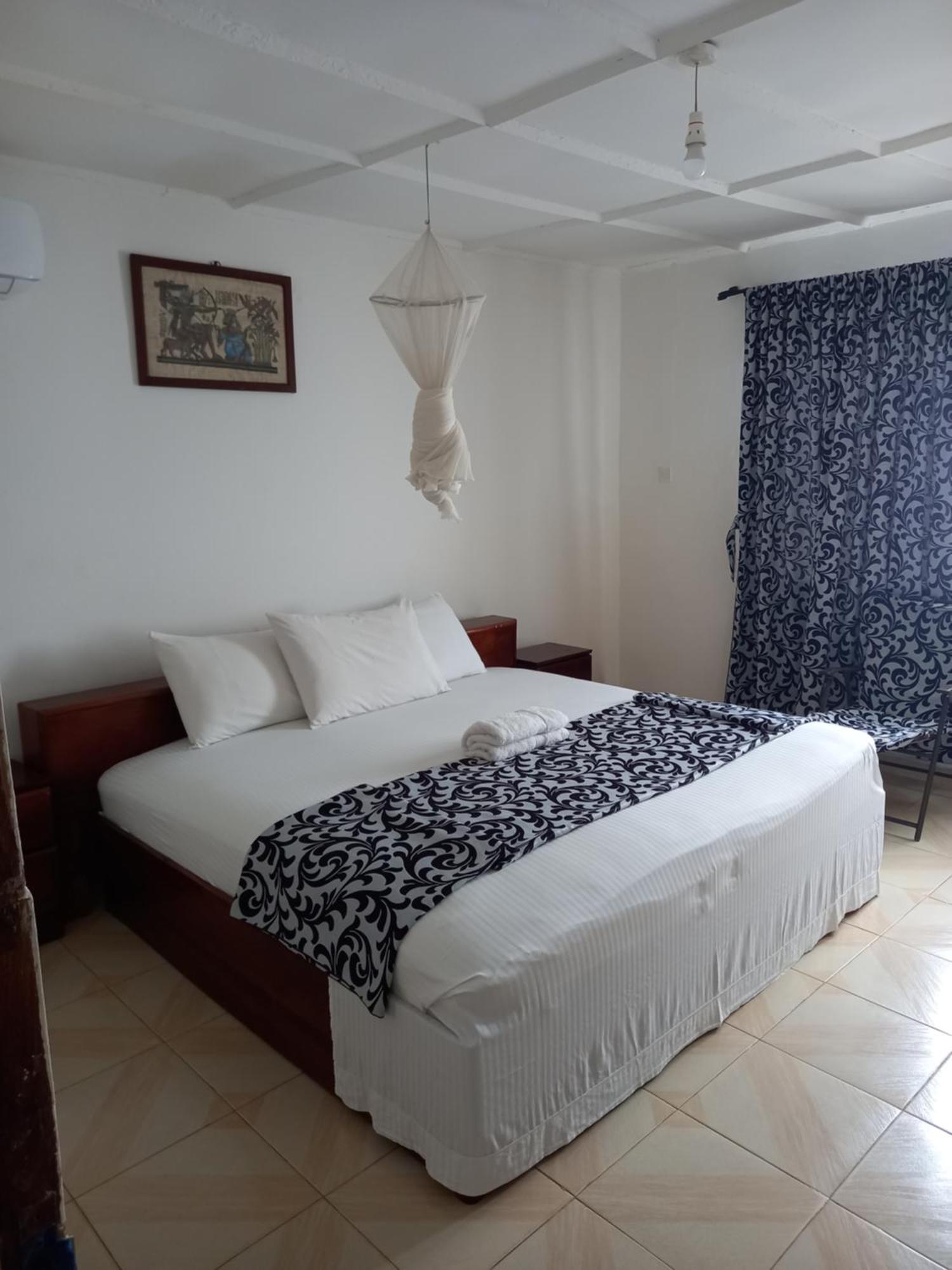Paloma Guest House Kenema Exterior photo