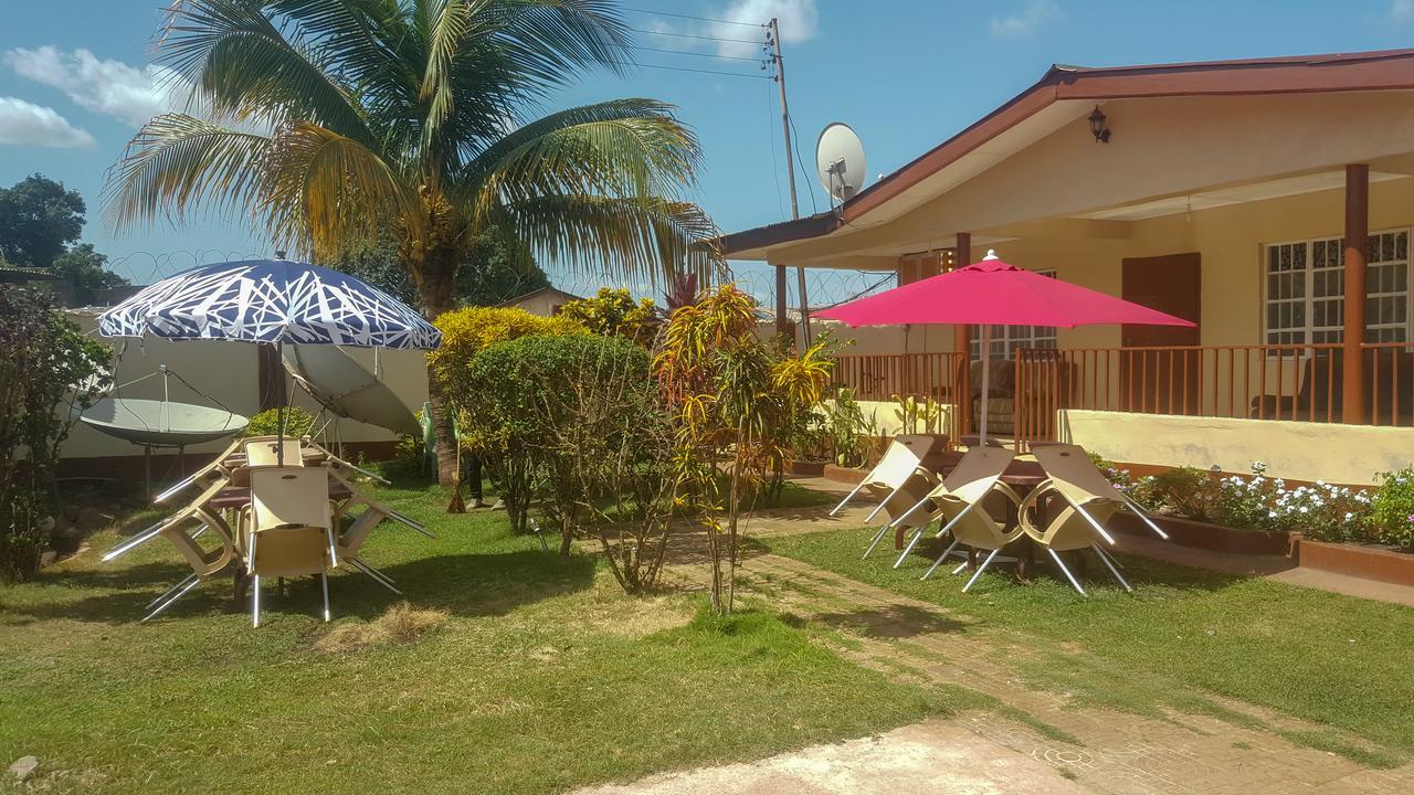 Paloma Guest House Kenema Exterior photo